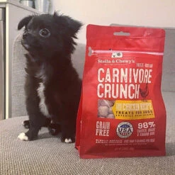 Stella & Chewy's Carnivore Crunch Training Treats -Pet Sales Store Stella Chewy sCarnivoreCrunchTrainingTreatsChickenLifestyleImage 1